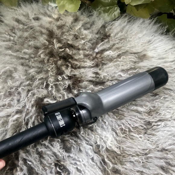 Ceramic Tourmaline 1½" Curling Iron - Picture 8 of 11